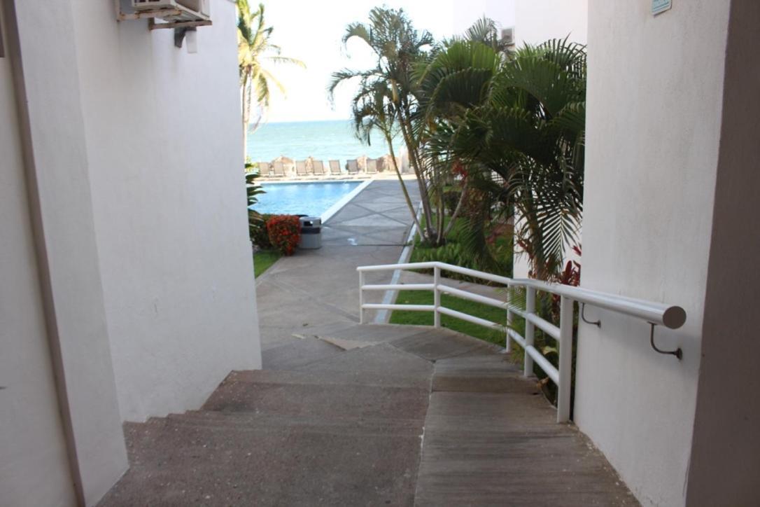 Hotel Y Suites Corita Bucerías Exteriér fotografie
